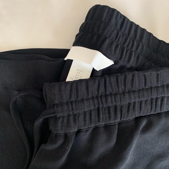 H&M Trousers - Picture 1 of 3